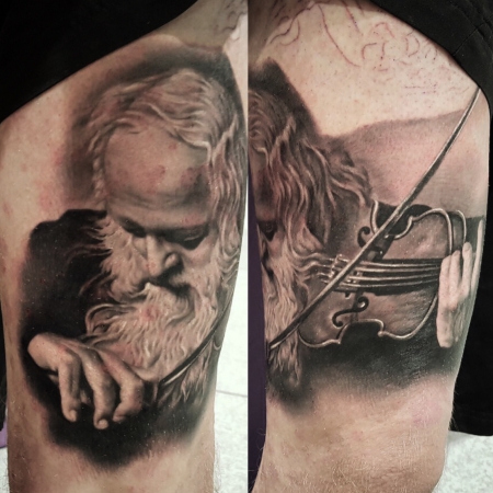 Violin player