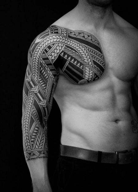 Mann oberarm tattoo Arm Tattoo