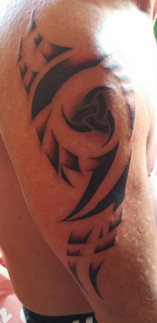 tribal triske