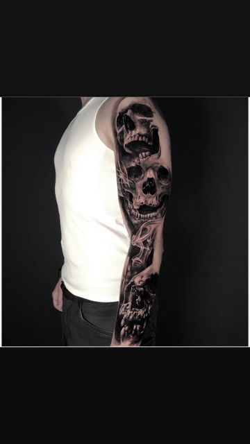 Skull-Sleeve in Progress 