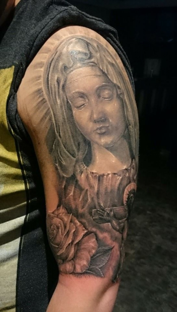 maria-Tattoo: Heilige Maria