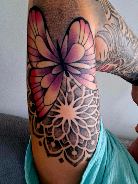 Mandala mit Schmetterling 