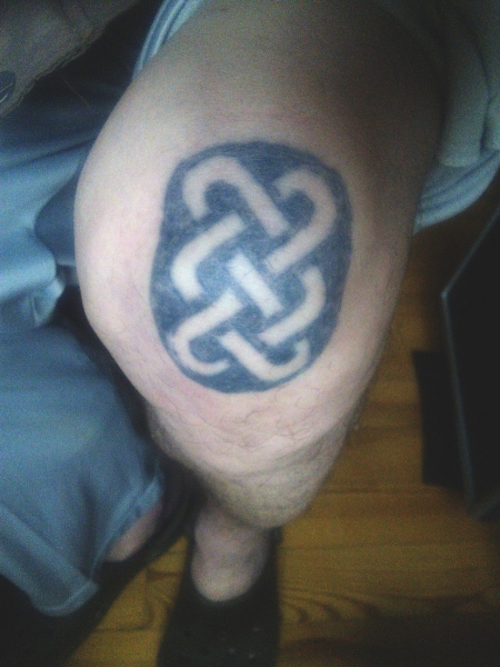 Keltischer Knoten auf meinem Knie
