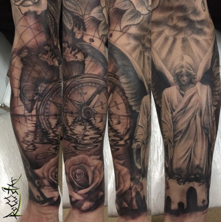 Männer tattoos kompass motive Unterarm Tattoo