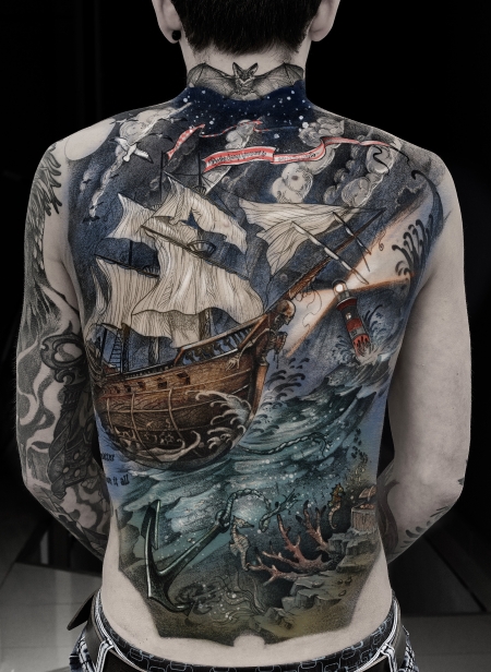 Rücken tattoo motive mann 42 Totenkopf