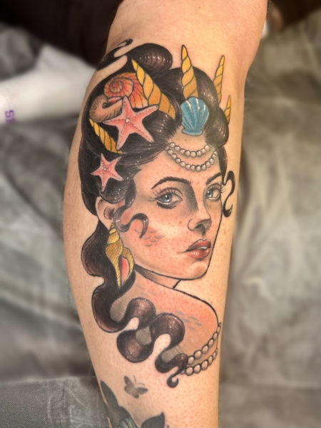 Neo Traditional Sirene Tattoo