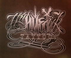 The One Ink Tattoo's Bild