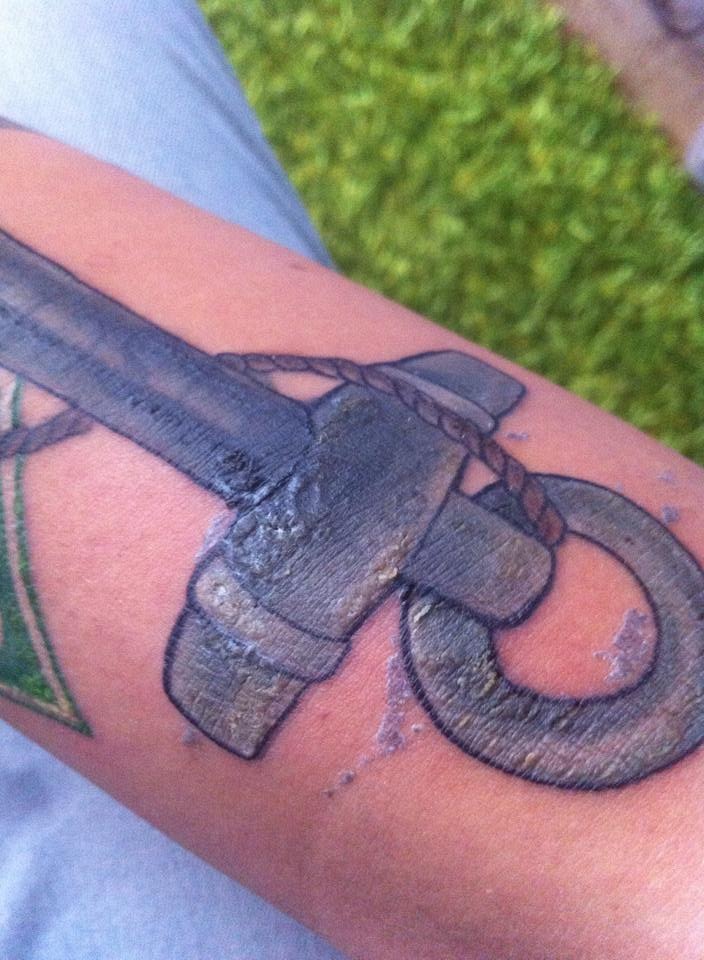 raidenlarocca: Neues Tattoo sieht strange aus