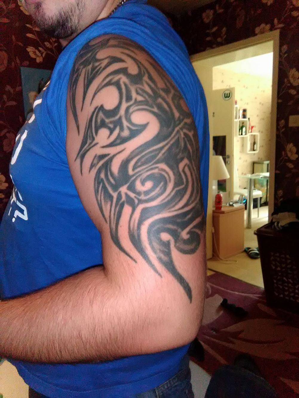 LaKon: Cover-Up für Jugendsünde Riesen-Tribal - kreativer Kopf gesucht!
