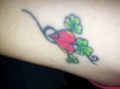 Becki: 2 Tattoos Verbinden