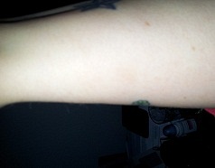 Becki: 2 Tattoos Verbinden