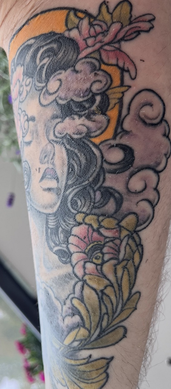 mauckimauk: Cloudy Floral Mind - Unterarm - Cover Up