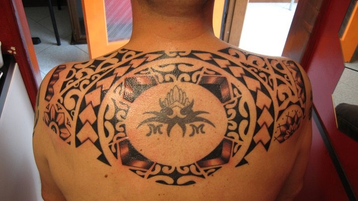 nickonerone: brauche eure hilfe