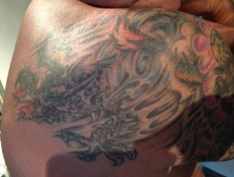 Oskos: 22 Jahre ates Tattoo ....  nachstechen ???