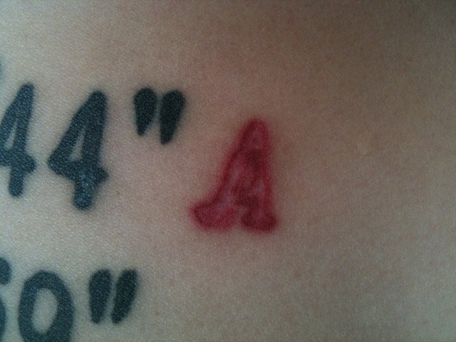 CosmaBianca: Wer hat Schuld - Tätowierer oder ich?