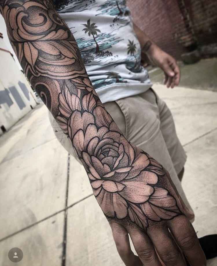 elapamela: Suche Tattoo Studio für einen Blumen/Mandala Sleeve black/grey in Deutschland/umliegende Länder