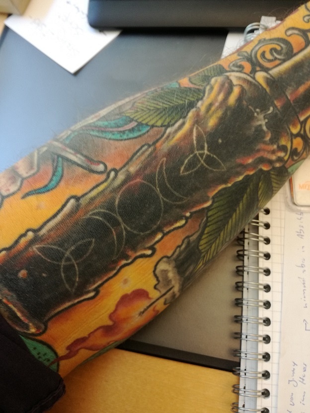 Yuggoth: Aus aktuellem Anlass: One pass lines weiß auf schwarz