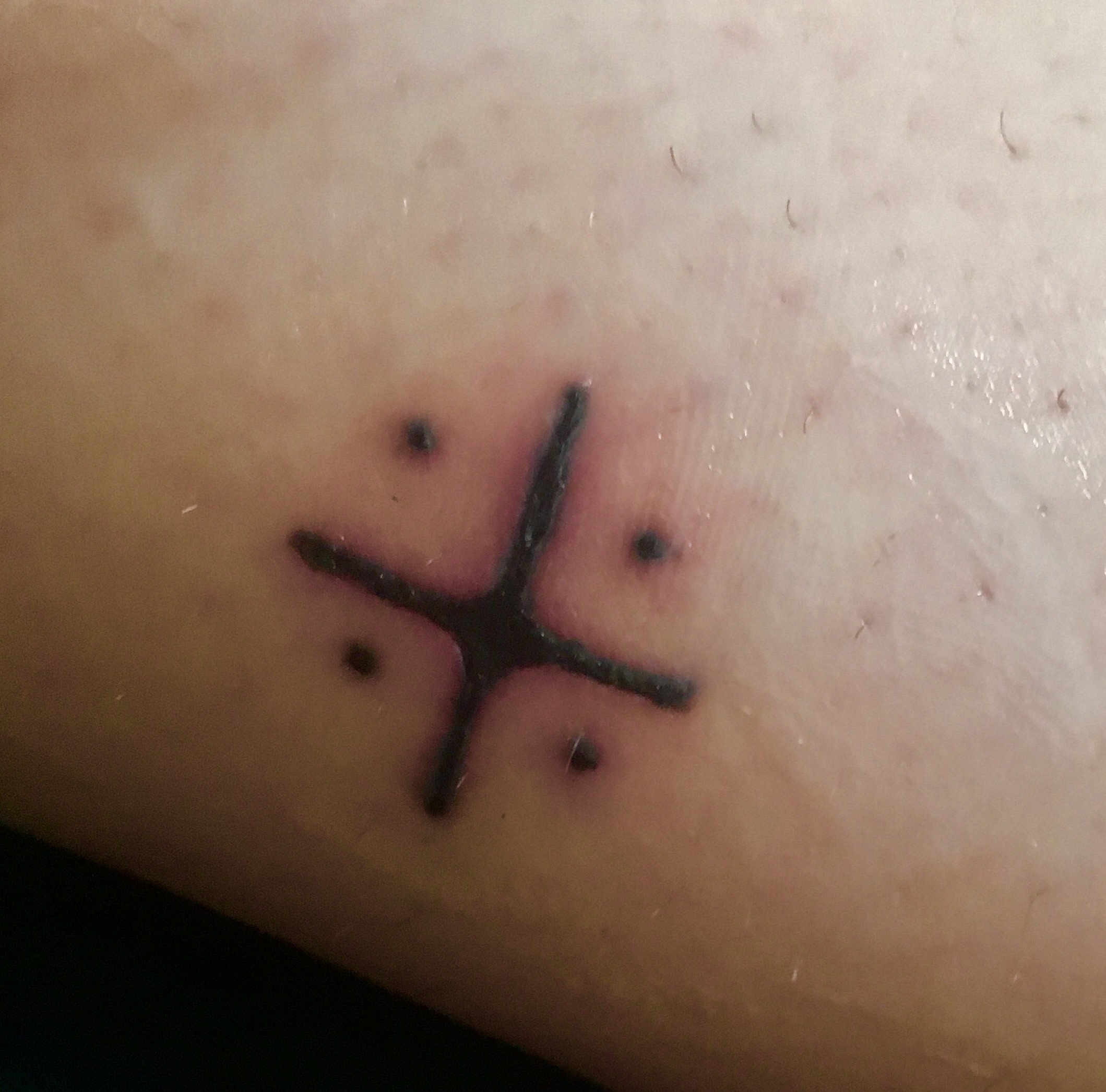 lisamaiho: Ist alles OK mit meinem Tattoo?