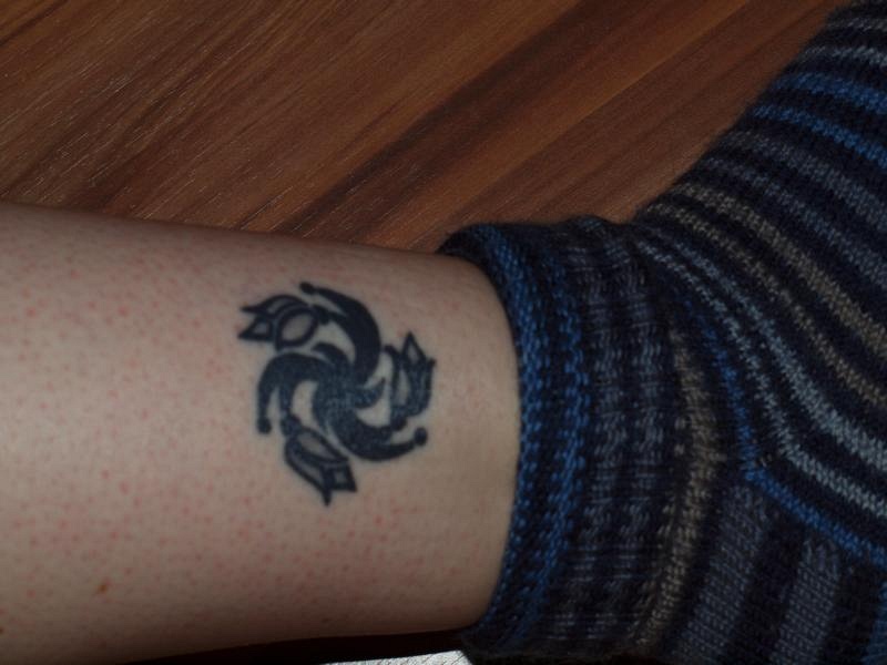 PandoraPetty: Studio im Raum Düsseldorf für Cover up gesucht (keltisches Symbol)