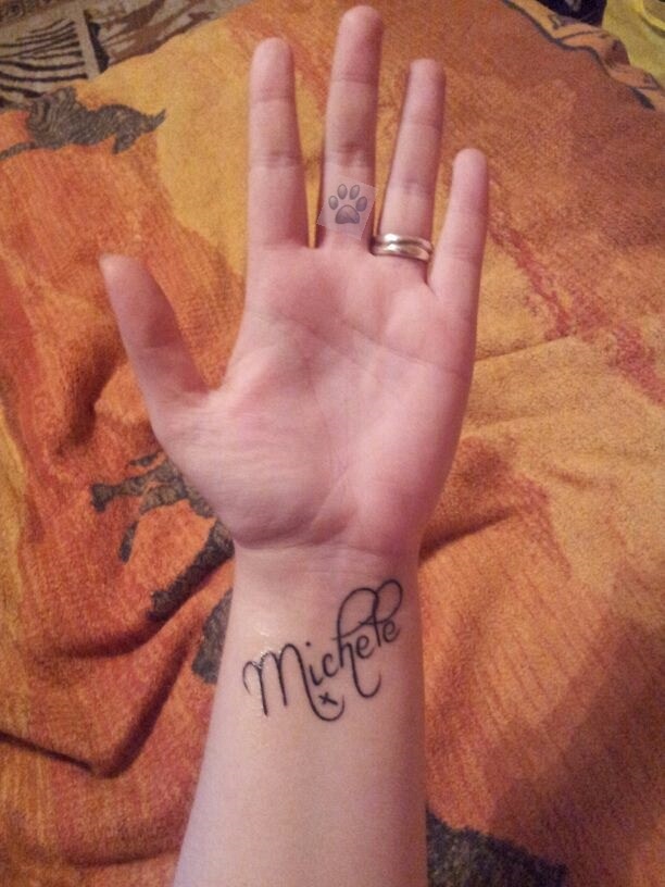 FranziiKleine: Tattoo an der Fingerinnenfläsche , geht das ?