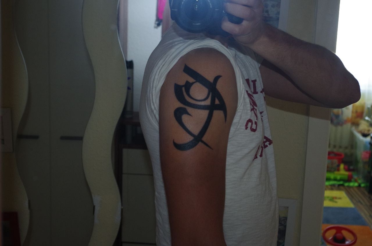 jonathan2: Ideen für Arm/Schulter Tattoo