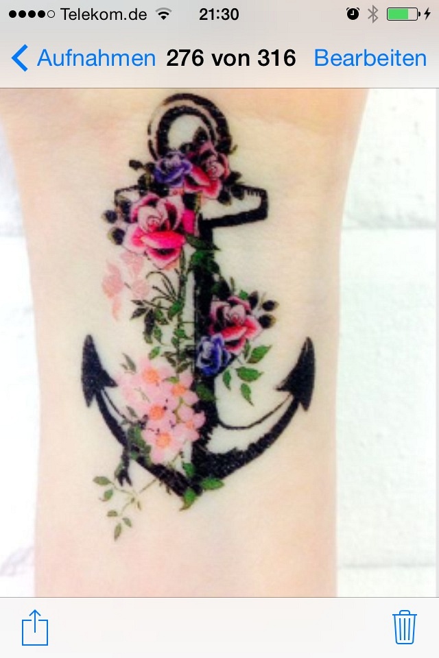 fienibieni: Anchor Tattoo