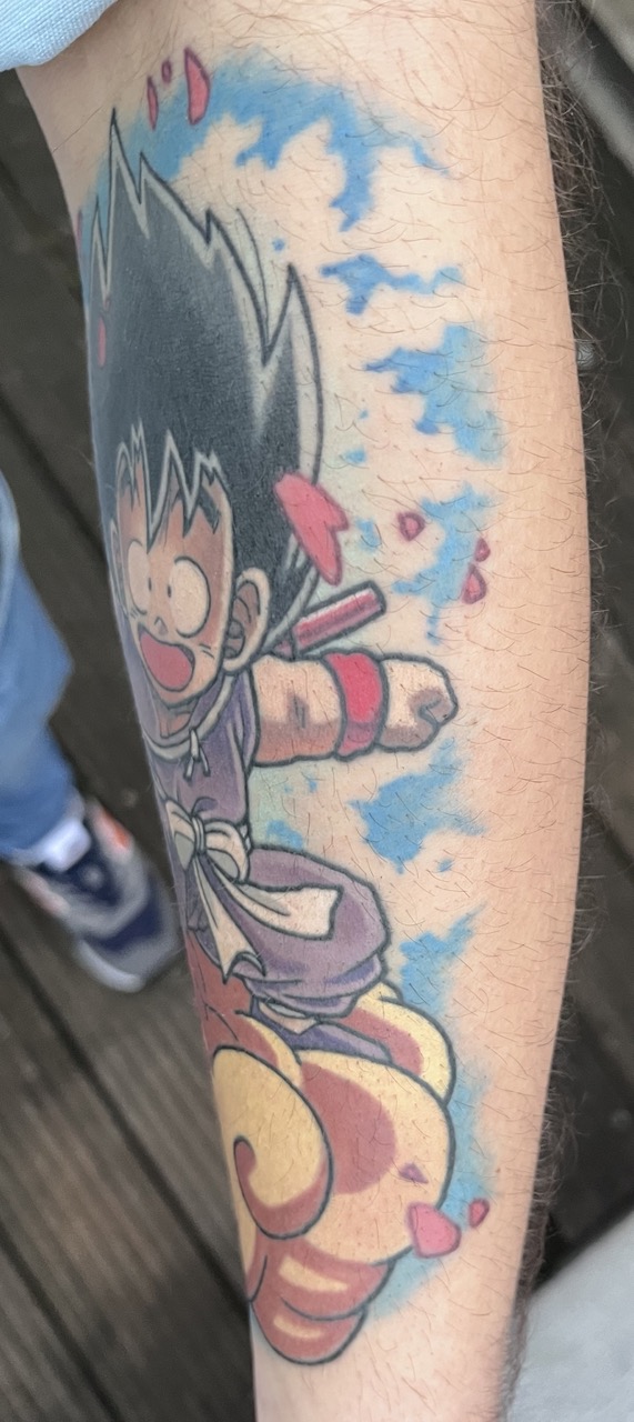 mauckimauk: Classic Kid Son Goku in seinem Lila GI - Unterarm