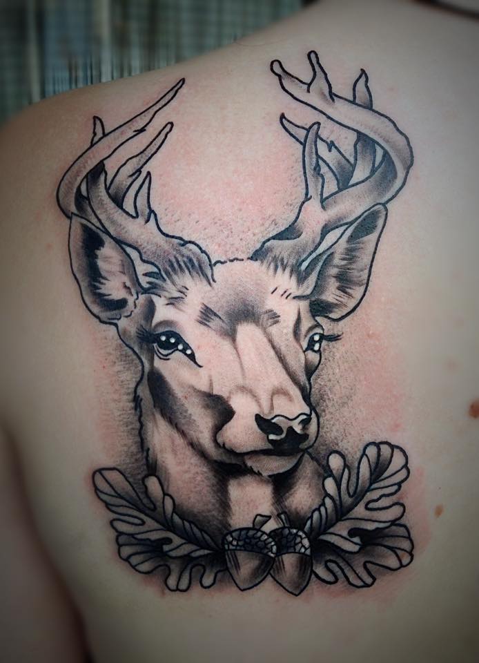 Aellin: Tattoo-erweiterung Rücken
