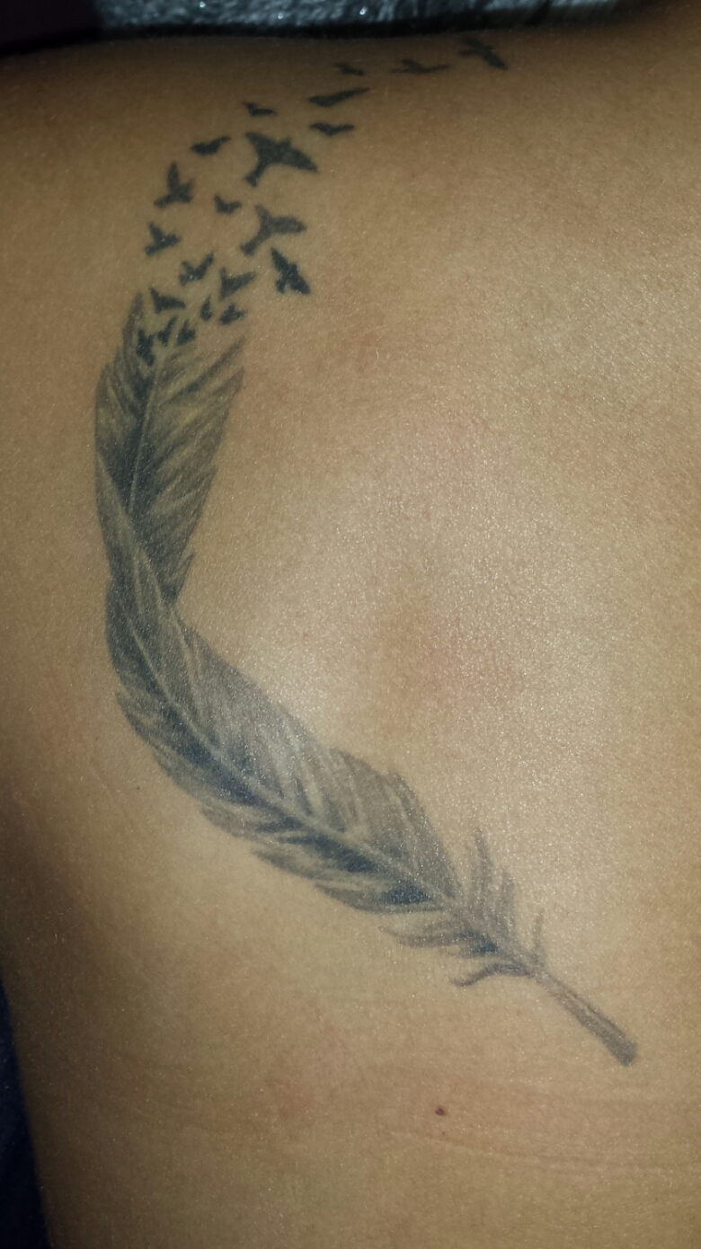 onelove_: Ist es eurer Meinung nach möglich, über dieses Tattoo drüber zu tätowieren? 