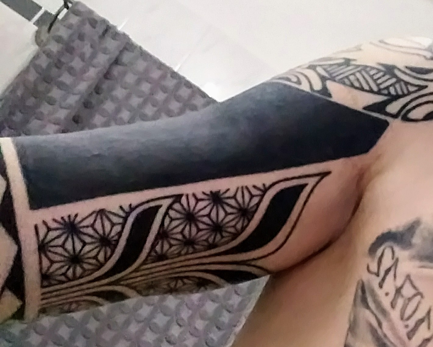 Radonbasti: Blackwork