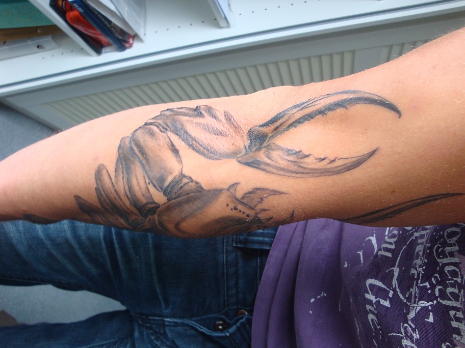 tr87: 1 Woche altes Tattoo, Fussball ja oder nein?
