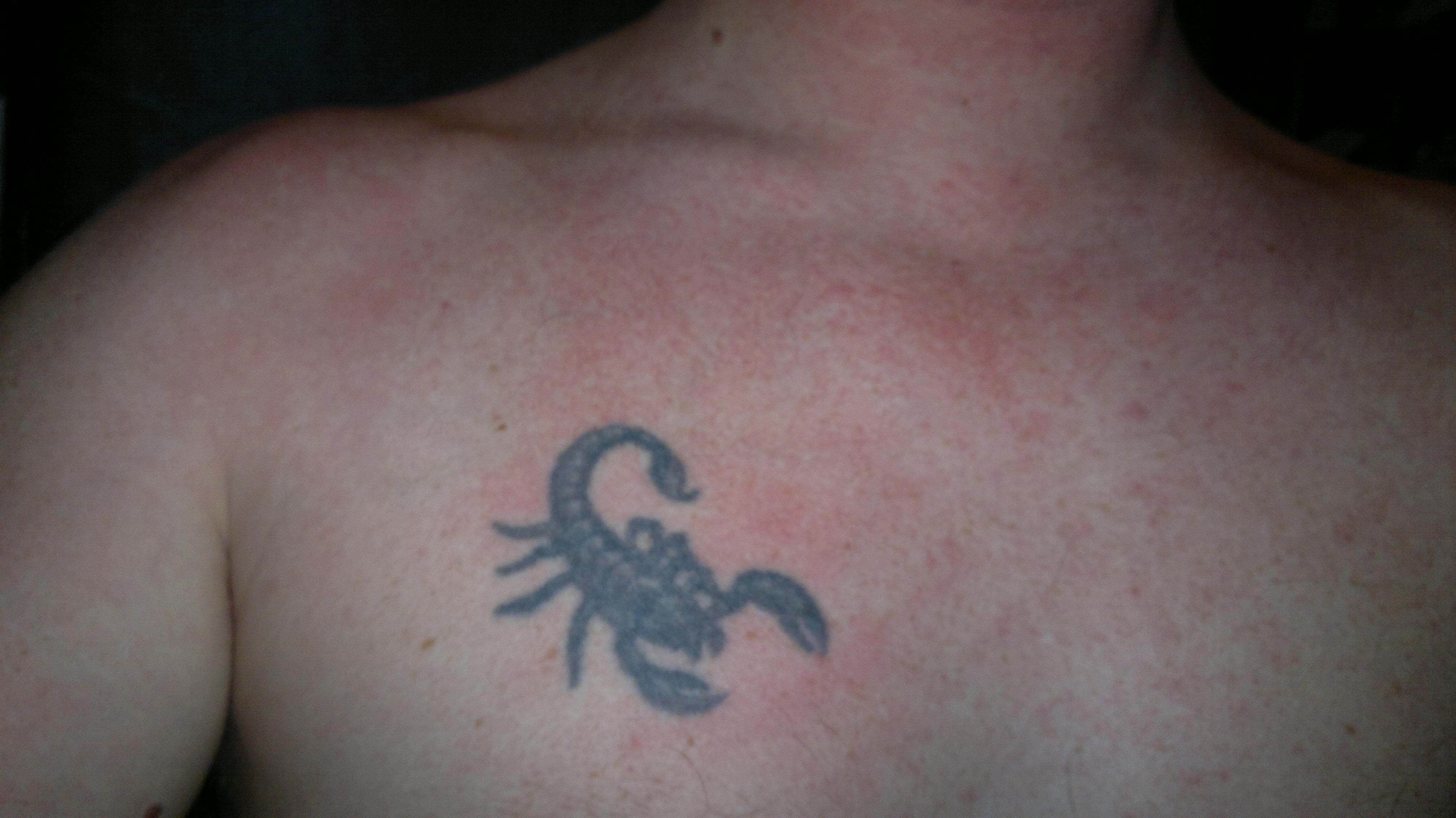 Astarod: Motiv für Coverup