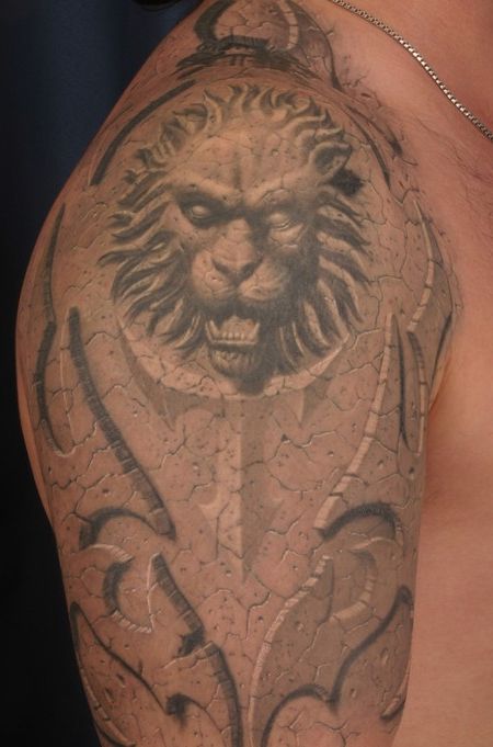 hkt: Studio empfehlung für Biomechanic, Armor, 3D tattoo in Frankfurt gesuch