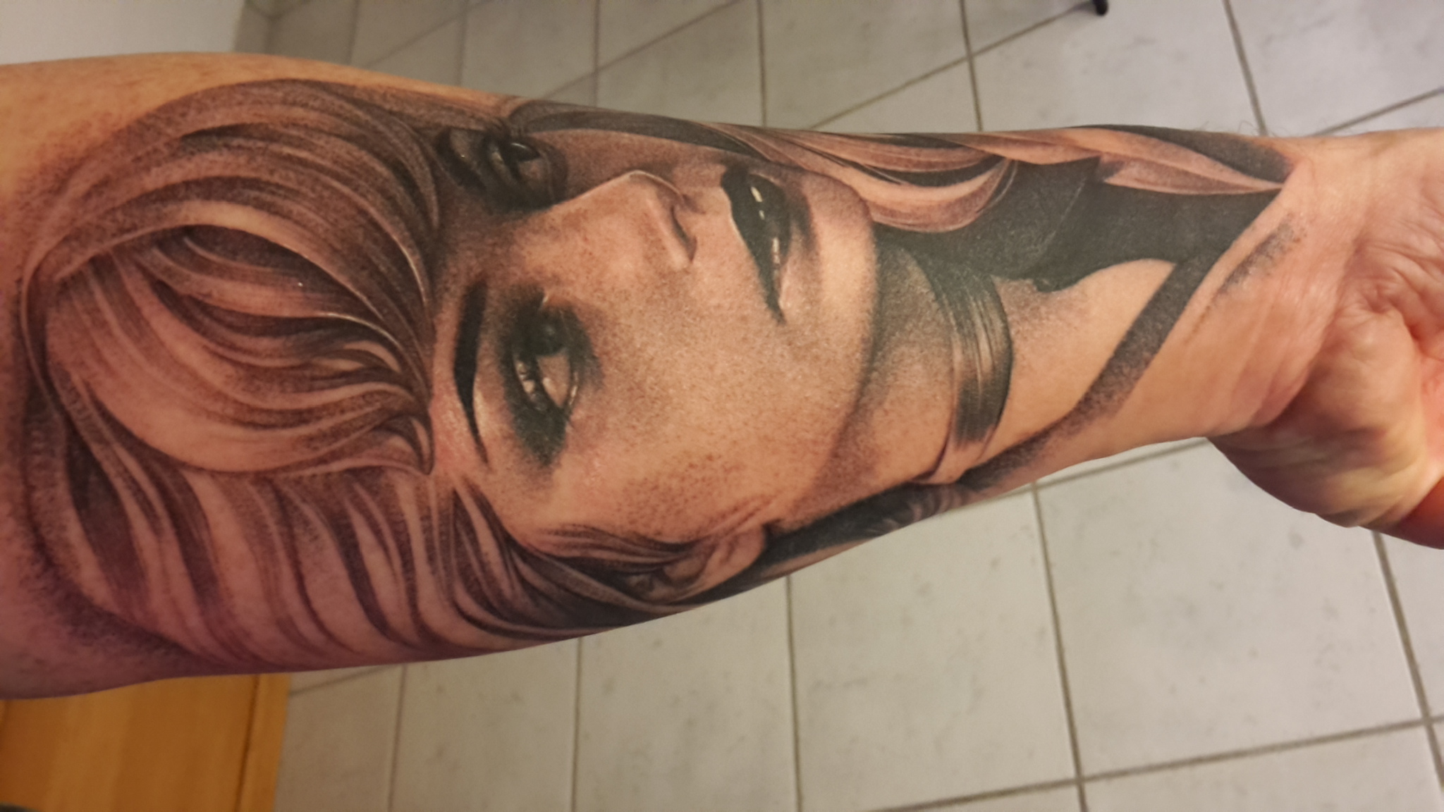 hotknife: Mein erstes Unterarmtattoo