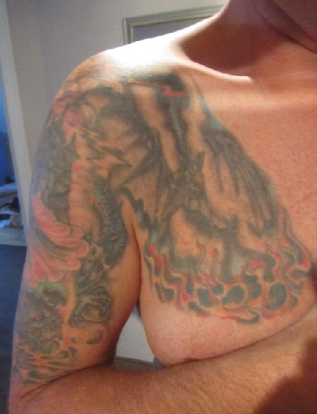 Oskos: 22 Jahre ates Tattoo ....  nachstechen ???