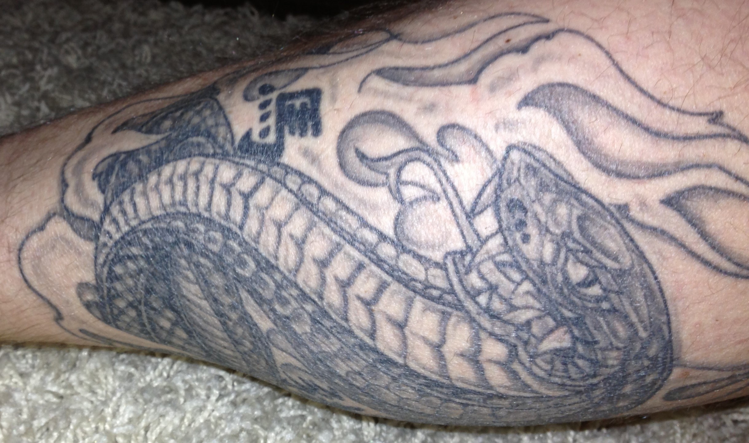 bgsurfer77: zweites Tattoo aber was
