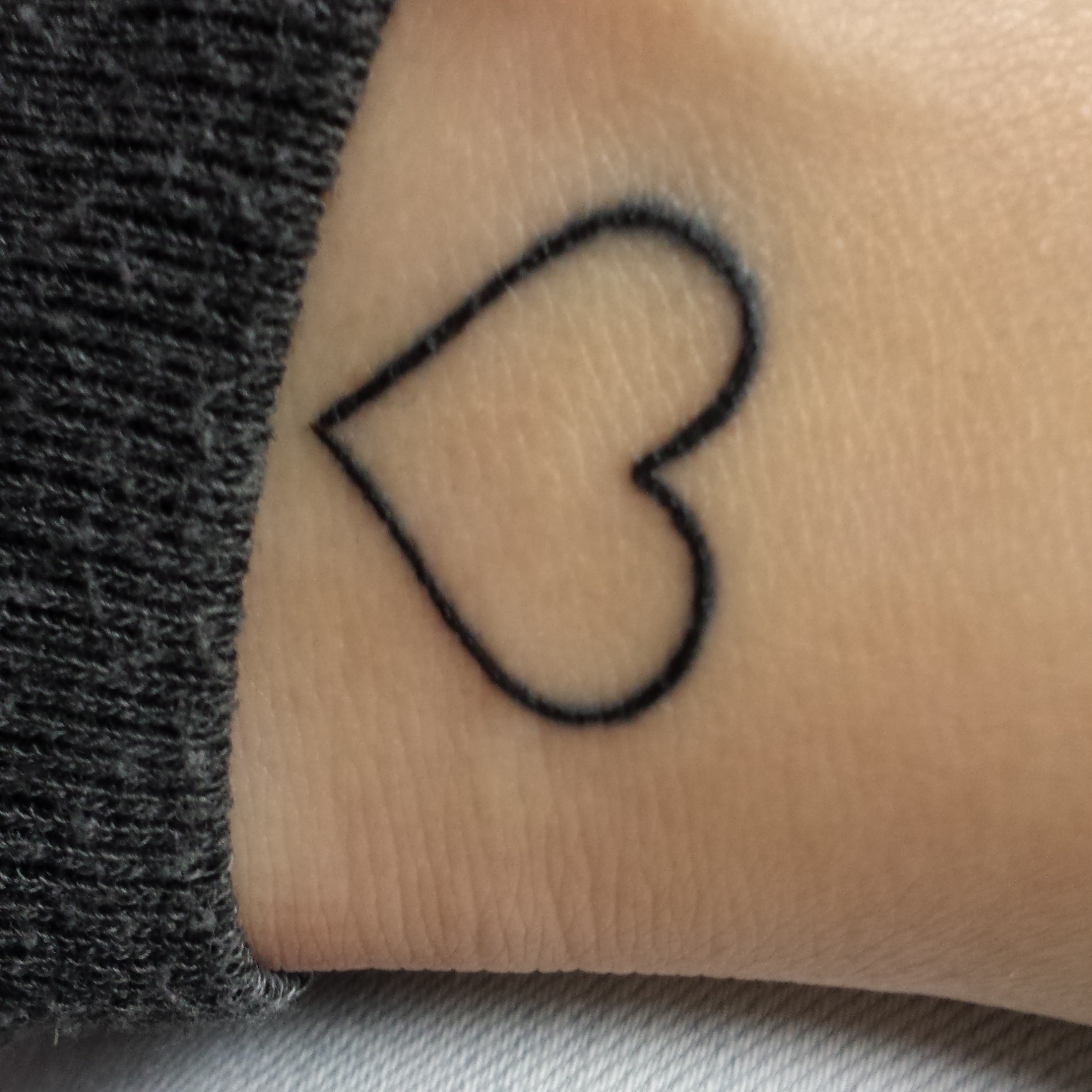 Linie Von Tattoo Verschwommen Tattoo Bewertung De Linie Von Tattoo Verschwommen Tattoo Bewertung De