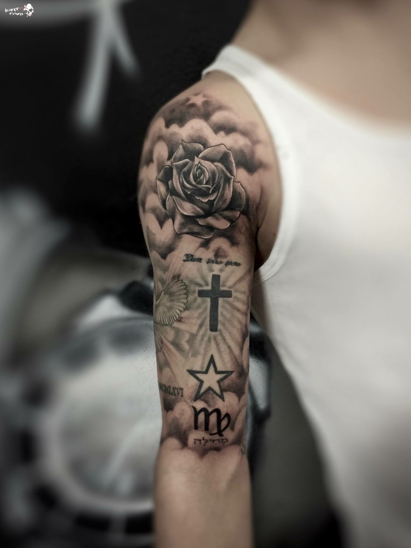 Hilfe benötige ein Cover UP! Denkt ihr das wär möglich ? Tattoo Hilfe benötige ein Cover UP! Denkt ihr das wär möglich ? Tattoo