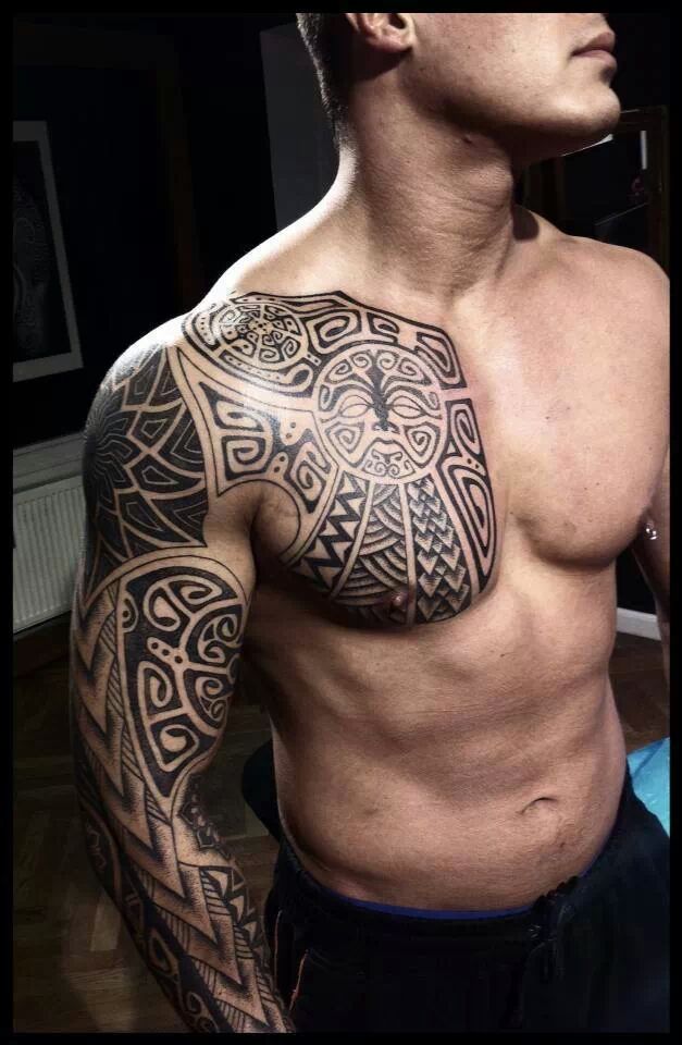 Spire: Wer könnte so etwas bitte tätowieren?(Maori/mech?!)