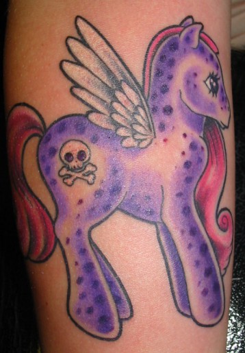 Nini89: selten so hässliche Tattoos gesehen :D