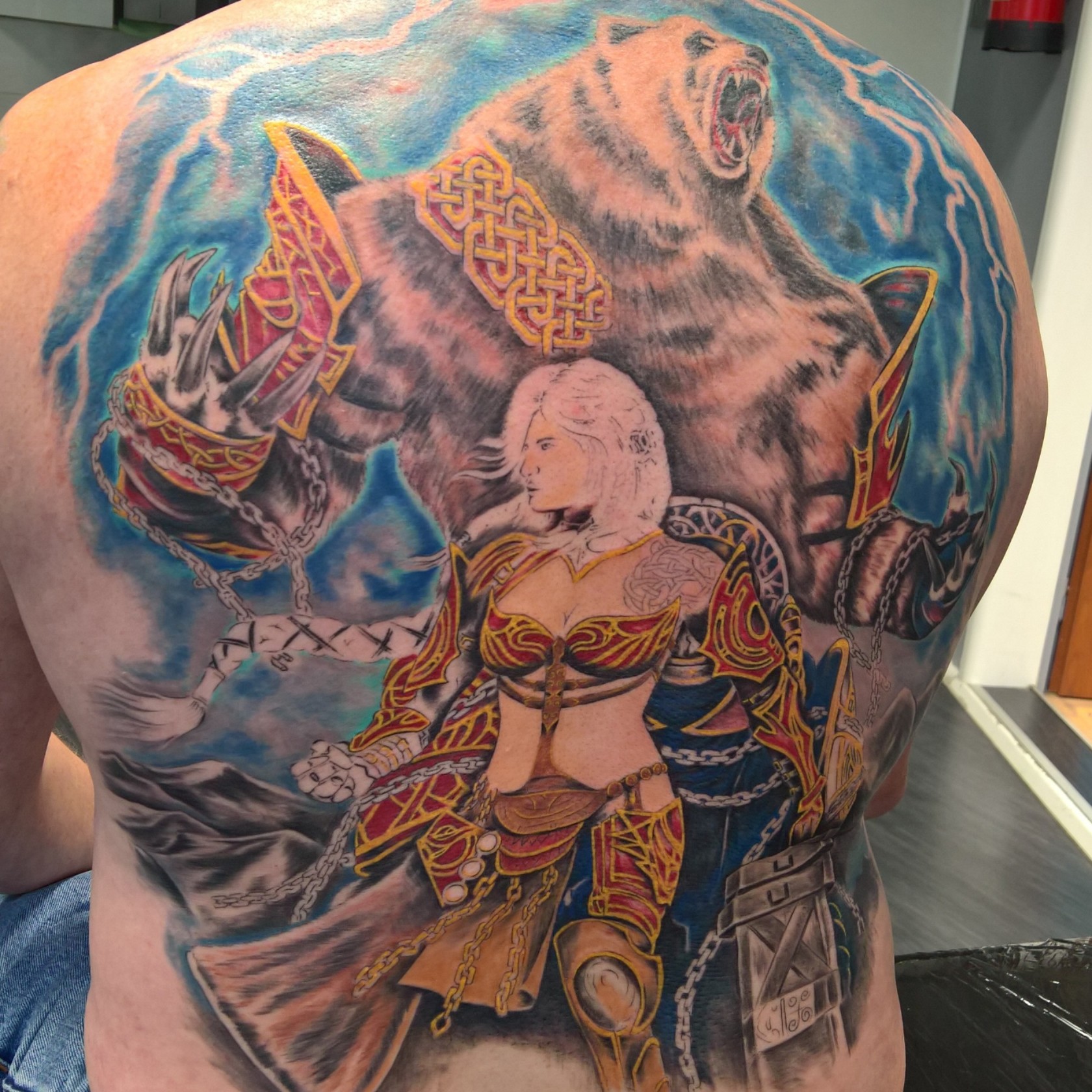 Redritsch: Tattoo auf Rücken 