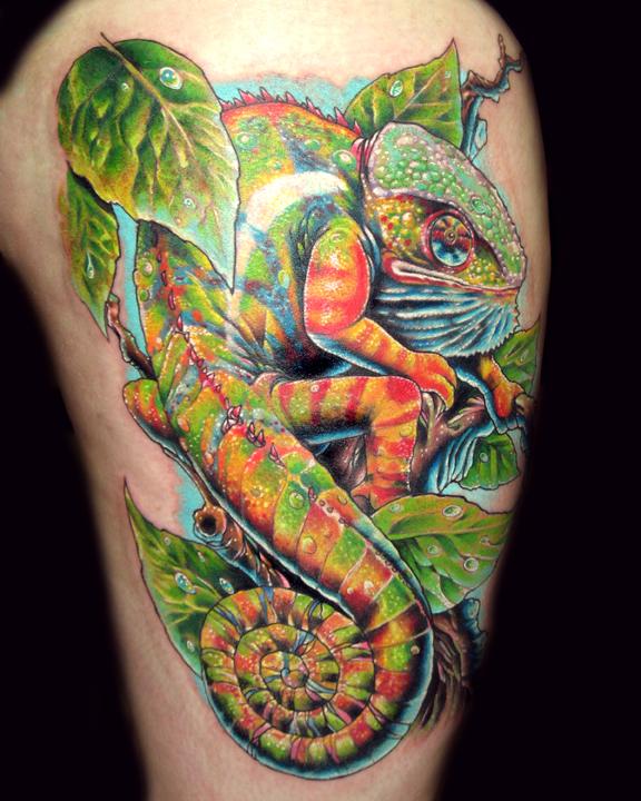 Grünbart: Schulter-Arm-Tattoowierung