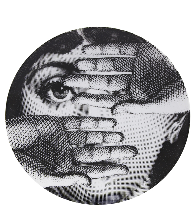 yagoona: Fornasetti-Tattoo: handpoke oder grafik?