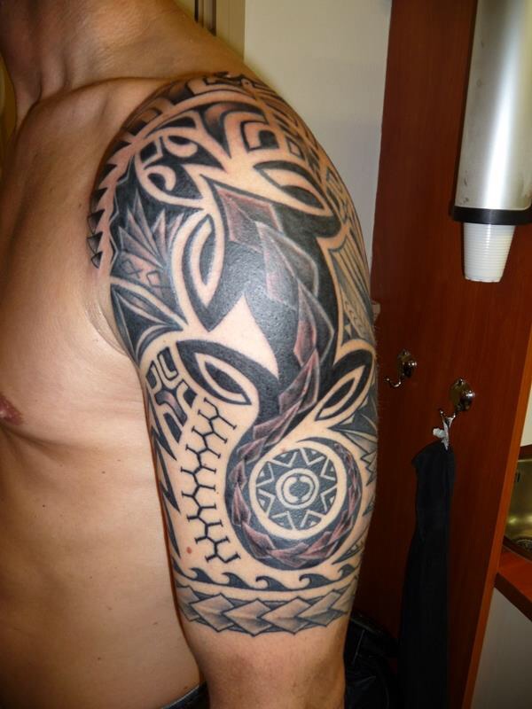 Andre75: Tribal als erstes Tattoo